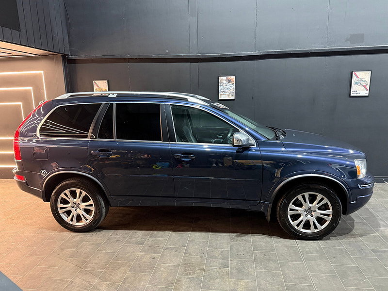Volvo XC90 2.4 D5 SE Lux SUV 5dr Diesel Geartronic 4WD Euro 5 (200 ps)