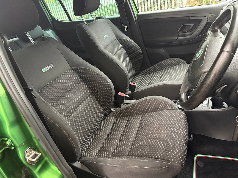 Skoda Fabia 1.4 TSI vRS S2000 Hatchback 5dr Petrol DSG Euro 5 (180 ps)