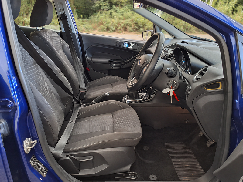 Ford Fiesta 1.25 Zetec Hatchback 5dr Petrol Manual Euro 5 (82 ps)