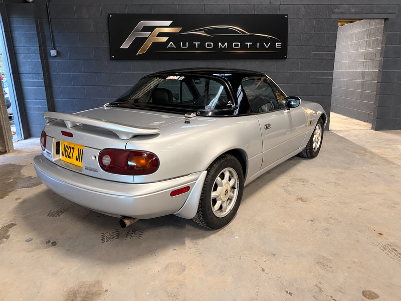 Mazda MX-5 Eunos Roadster