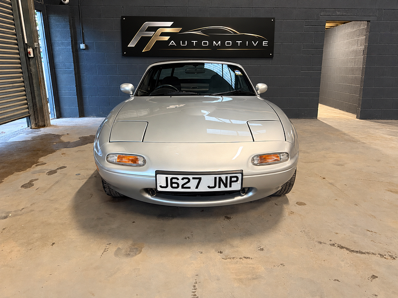 Mazda MX-5 Eunos Roadster