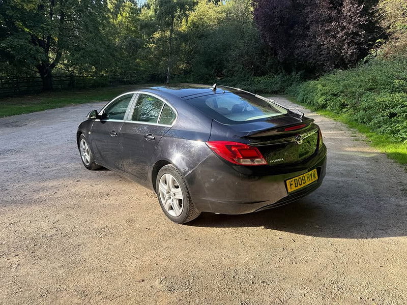 Vauxhall Insignia 2.0 CDTi Exclusiv Nav Hatchback 5dr Diesel Manual Euro 5 (160 ps)