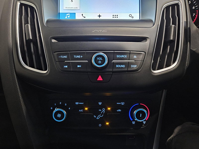 Ford Focus 1.0T EcoBoost Zetec Edition Euro 6 (s/s) 5dr