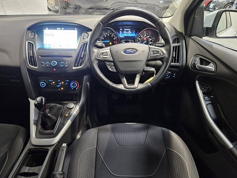 Ford Focus 1.0T EcoBoost Zetec Edition Euro 6 (s/s) 5dr