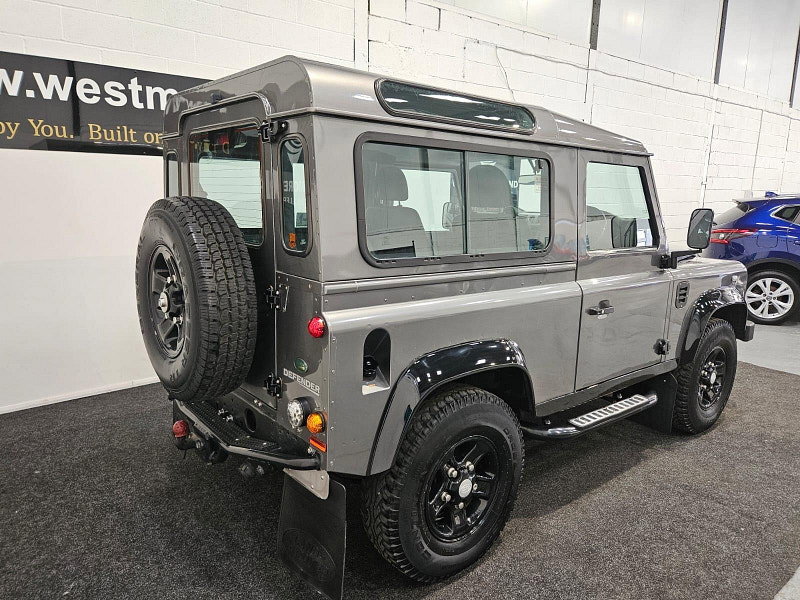Land Rover Defender 90 2.4 TDCi XS Station Wagon 3dr Diesel Manual 4WD SWB Euro 4 (122 bhp)