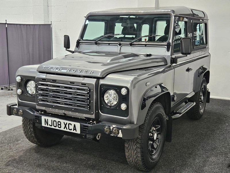 Land Rover Defender 90 2.4 TDCi XS Station Wagon 3dr Diesel Manual 4WD SWB Euro 4 (122 bhp)