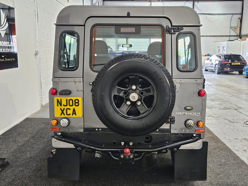 Land Rover Defender 90 2.4 TDCi XS Station Wagon 3dr Diesel Manual 4WD SWB Euro 4 (122 bhp)