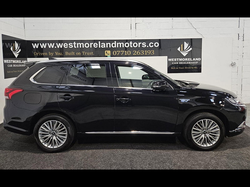 Mitsubishi Outlander 2.4h TwinMotor 13.8kWh 5h CVT 4WD Euro 6 (s/s) 5dr