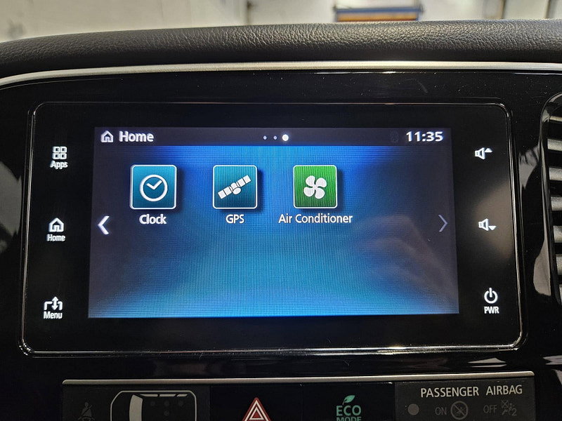 Mitsubishi Outlander 2.4h TwinMotor 13.8kWh 5h CVT 4WD Euro 6 (s/s) 5dr