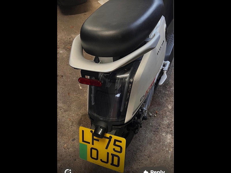 Vmoto Cux Automatic Electric Moped