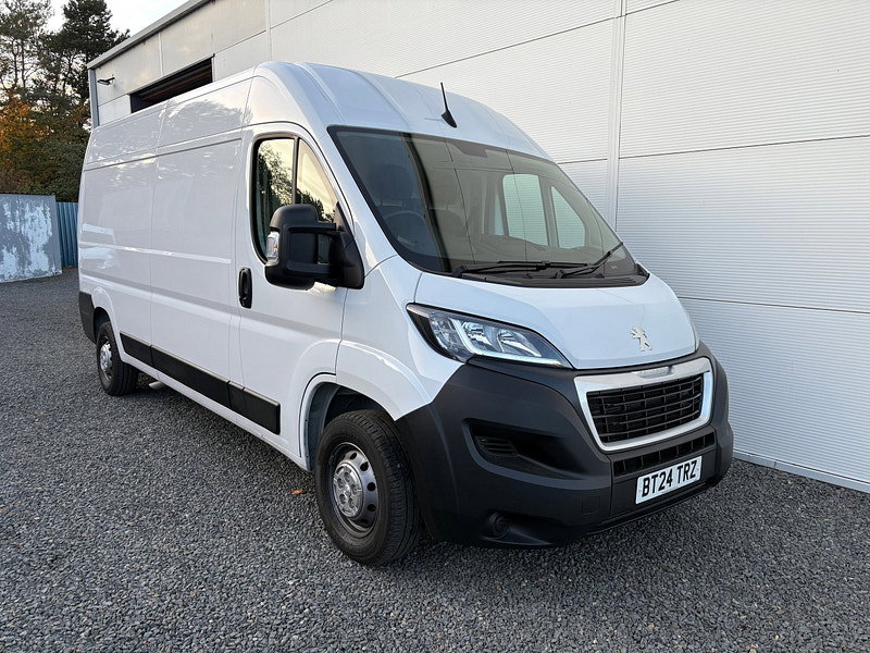 Peugeot Boxer 2.2 BlueHDi 335 Professional Premium + Panel Van 5dr Diesel Manual L3 H2 Euro 6 (s/s) (140 ps)
