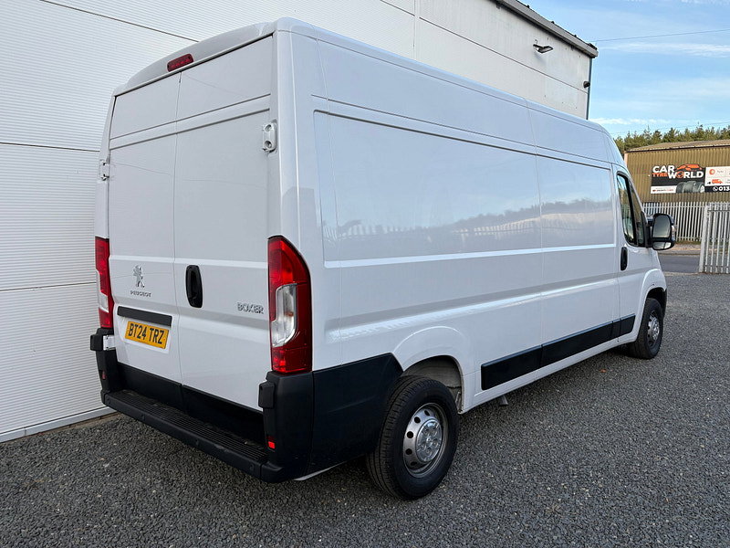 Peugeot Boxer 2.2 BlueHDi 335 Professional Premium + Panel Van 5dr Diesel Manual L3 H2 Euro 6 (s/s) (140 ps)