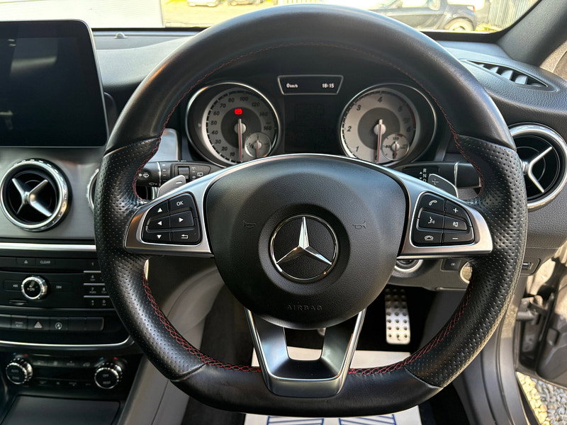 Mercedes-Benz GLA 2.1 GLA200d AMG Line SUV 5dr Diesel 7G-DCT Euro 6 (s/s) (136 ps)