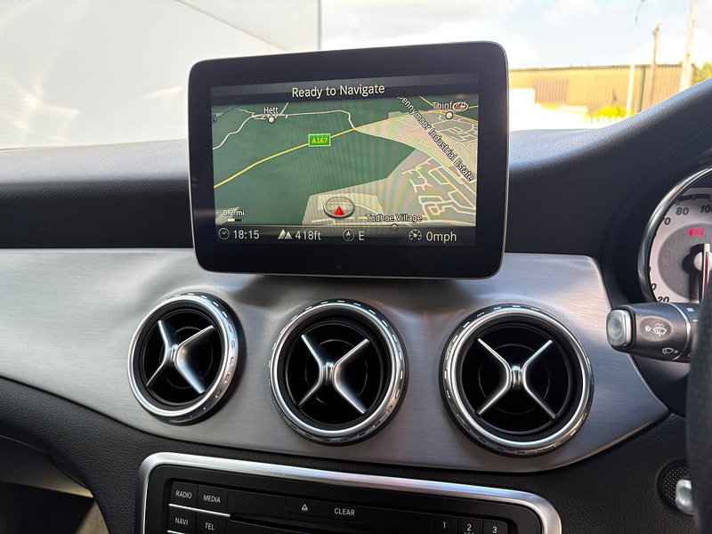 Mercedes-Benz GLA 2.1 GLA200d AMG Line SUV 5dr Diesel 7G-DCT Euro 6 (s/s) (136 ps)