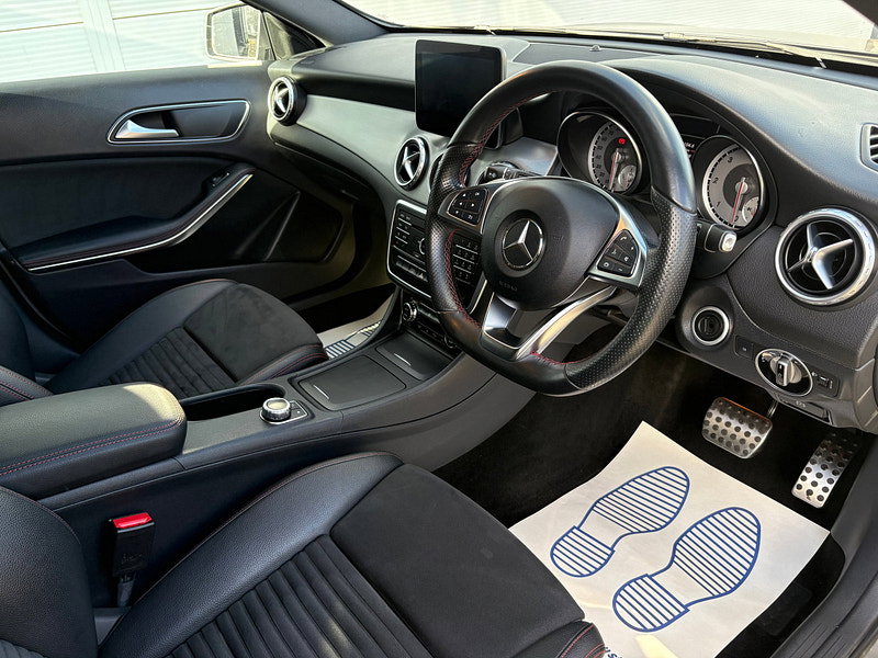 Mercedes-Benz GLA 2.1 GLA200d AMG Line SUV 5dr Diesel 7G-DCT Euro 6 (s/s) (136 ps)