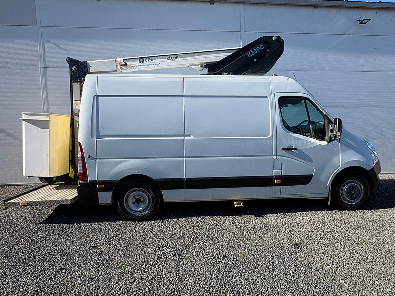 Renault Master 2.3 dCi 35 Business Panel Van 5dr Diesel Manual FWD MWB Medium Roof Euro 6 (130 ps)