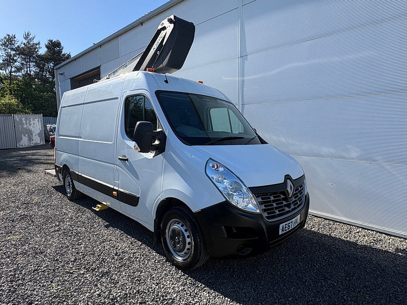 Renault Master 2.3 dCi 35 Business Panel Van 5dr Diesel Manual FWD MWB Medium Roof Euro 6 (130 ps)