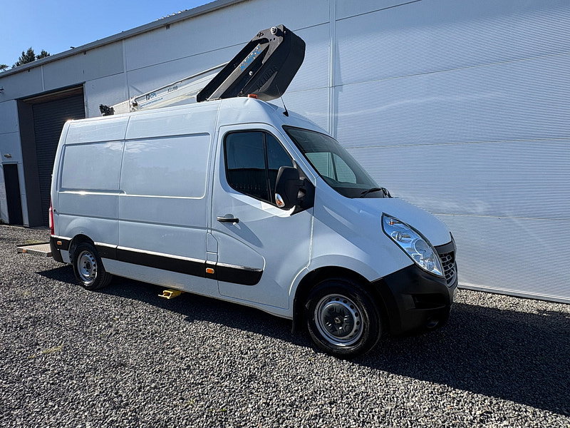 Renault Master 2.3 dCi 35 Business Panel Van 5dr Diesel Manual FWD MWB Medium Roof Euro 6 (130 ps)