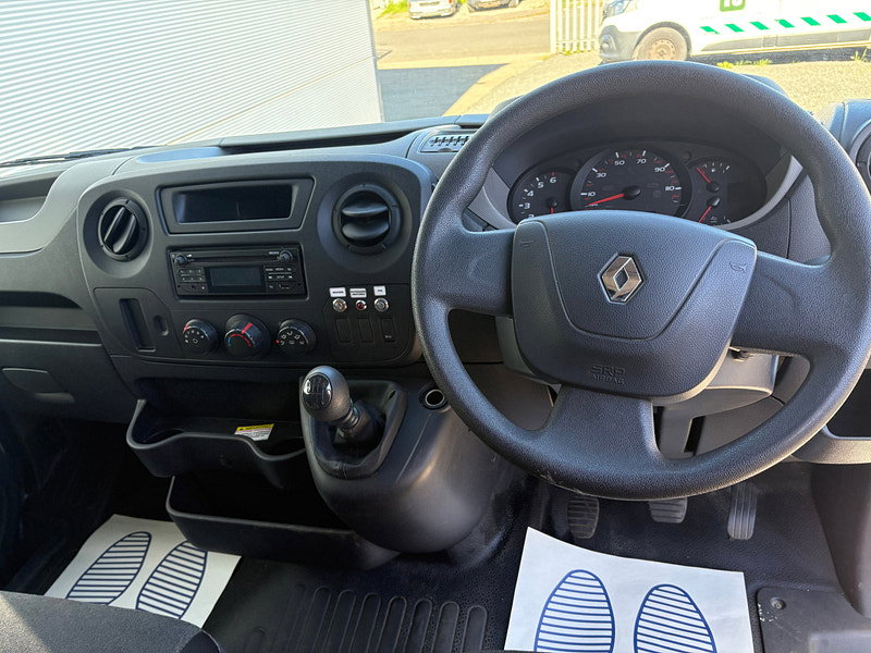 Renault Master 2.3 dCi 35 Business Panel Van 5dr Diesel Manual FWD MWB Medium Roof Euro 6 (130 ps)