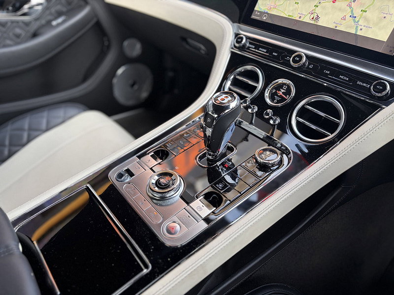 Bentley Continental 4.0 V8 GT Coupe 2dr Petrol Auto 4WD Euro 6 (s/s) (550 ps)