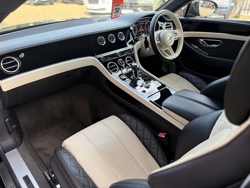 Bentley Continental 4.0 V8 GT Coupe 2dr Petrol Auto 4WD Euro 6 (s/s) (550 ps)