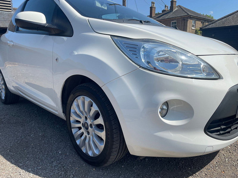 Ford Ka 1.2L Zetec Hatchback 3dr Petrol Manual Euro 5 (68 bhp)