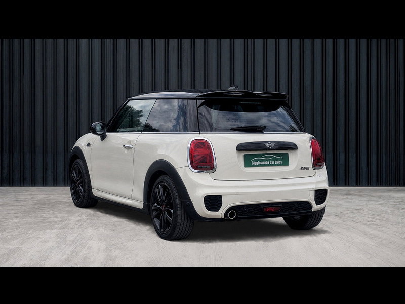 MINI Hatch 1.5 Cooper Sport Hatchback 3dr Petrol Manual Euro 6 (s/s) (136 ps)