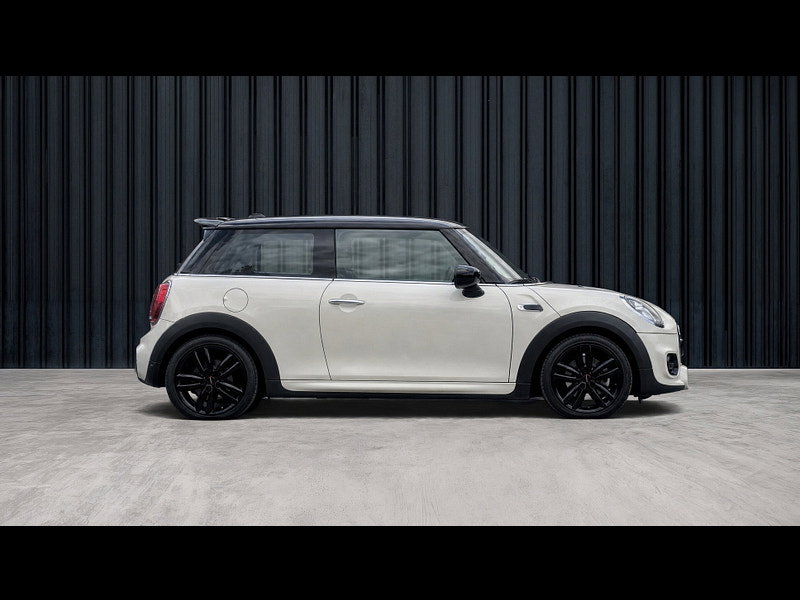MINI Hatch 1.5 Cooper Sport Hatchback 3dr Petrol Manual Euro 6 (s/s) (136 ps)