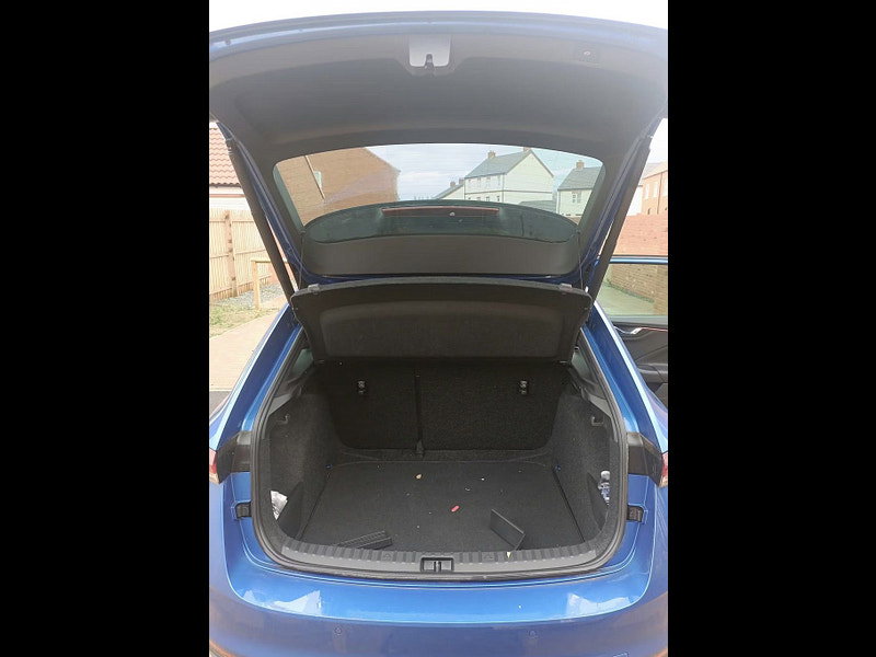 Skoda Scala 1.0L Monte Carlo TSi Semi-Auto Hatchback 5dr Petrol Semi Automatic Euro 6 (114 bhp)