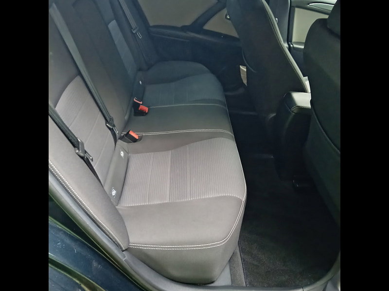 Toyota Avensis 2.0 D-4D Business Edition Saloon 4dr Diesel Manual Euro 6 (s/s) (143 ps)