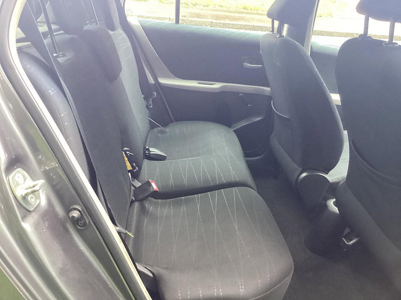 Toyota Yaris 1.3 VVT-i TR 5dr