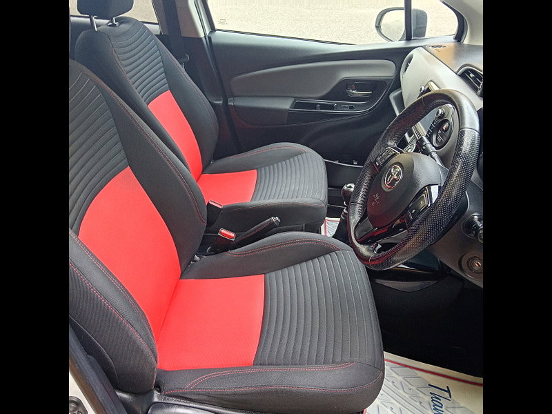 Toyota Yaris 1.33 Dual VVT-i Sport Hatchback 5dr Petrol Manual Euro 5 Euro 5 (99 ps)