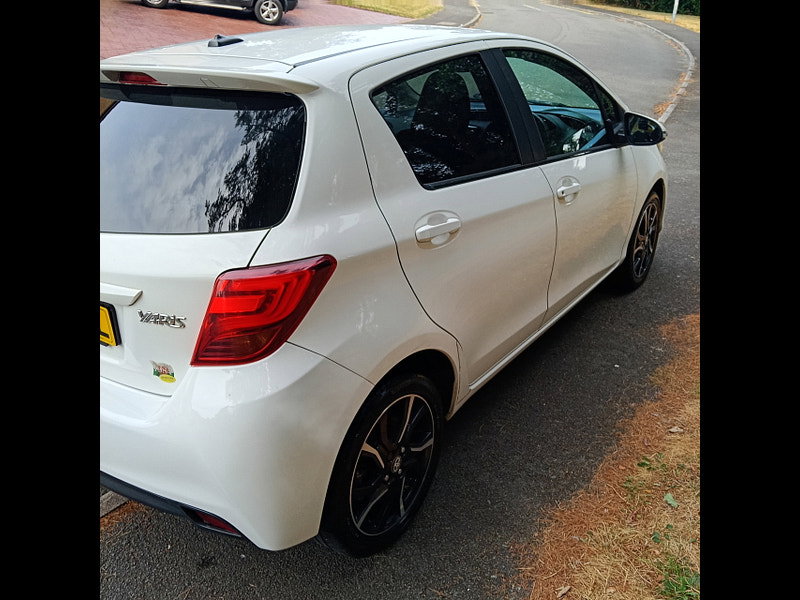 Toyota Yaris 1.33 Dual VVT-i Sport Hatchback 5dr Petrol Manual Euro 5 Euro 5 (99 ps)