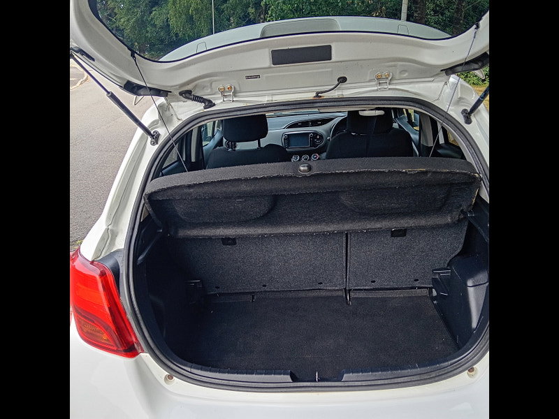 Toyota Yaris 1.33 Dual VVT-i Sport Hatchback 5dr Petrol Manual Euro 5 Euro 5 (99 ps)