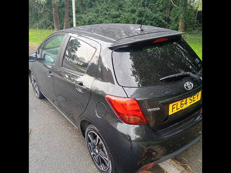 Toyota Yaris 1.33 Dual VVT-i Sport Hatchback 5dr Petrol Manual Euro 5 Euro 5 (99 ps)