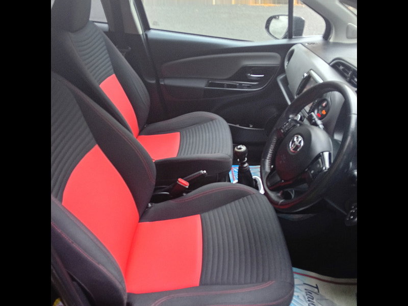 Toyota Yaris 1.33 Dual VVT-i Sport Hatchback 5dr Petrol Manual Euro 5 Euro 5 (99 ps)