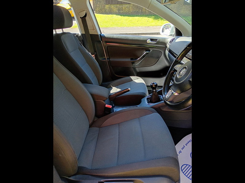 Volkswagen Jetta 1.6 TDI SE Saloon 4dr Diesel Manual Euro 5 (105 ps)