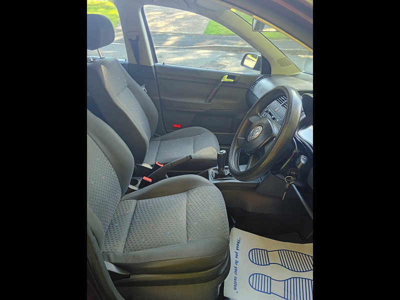 Volkswagen Polo 1.9 SDI Twist Hatchback 5dr Diesel Manual (132 g/km, 64 bhp)