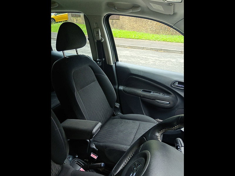 Citroen C3 Picasso 1.6 HDi Exclusive MPV 5dr Diesel Manual Euro 5 (90 ps)