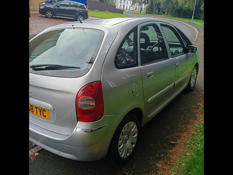 Citroen Xsara Picasso 1.6i 16V Desire MPV 5dr Petrol Manual (172 g/km, 110 bhp)