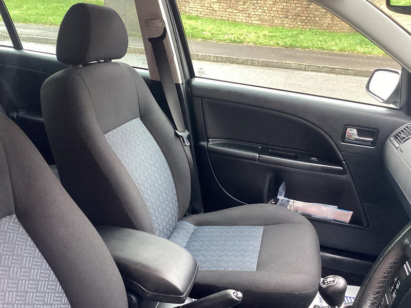 Ford Mondeo 2.2 TDCi SIV Edge 5dr