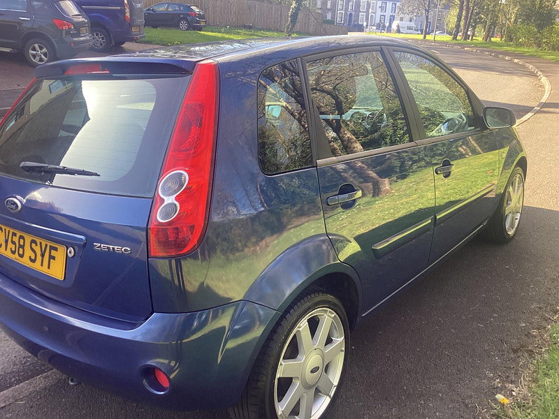 Ford Fiesta 1.25 Zetec Blue Edition 5dr