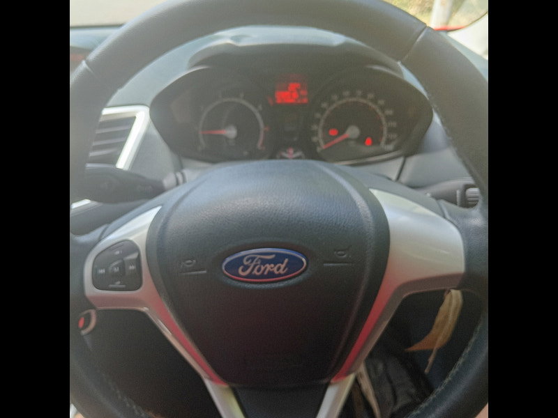 Ford Fiesta 1.6 Zetec S Hatchback 3dr Petrol Manual (132 g/km, 118 bhp)