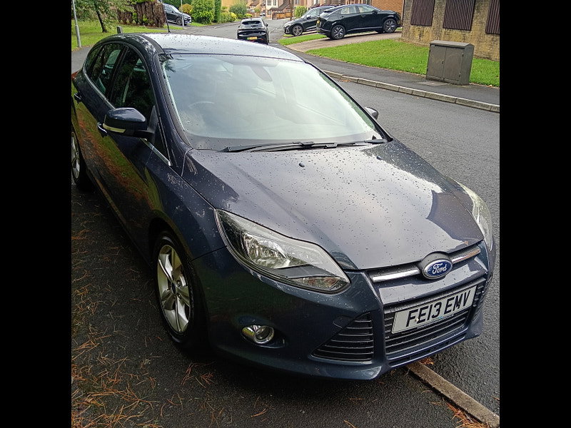 Ford Focus 1.6 TDCi ECOnetic Zetec Hatchback 5dr Diesel Manual Euro 5 (s/s) (105 ps)