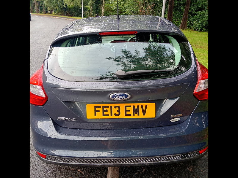 Ford Focus 1.6 TDCi ECOnetic Zetec Hatchback 5dr Diesel Manual Euro 5 (s/s) (105 ps)