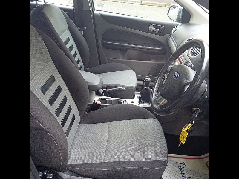 Ford Focus 1.6 Zetec S Hatchback 5dr Petrol Manual (157 g/km, 113 bhp)