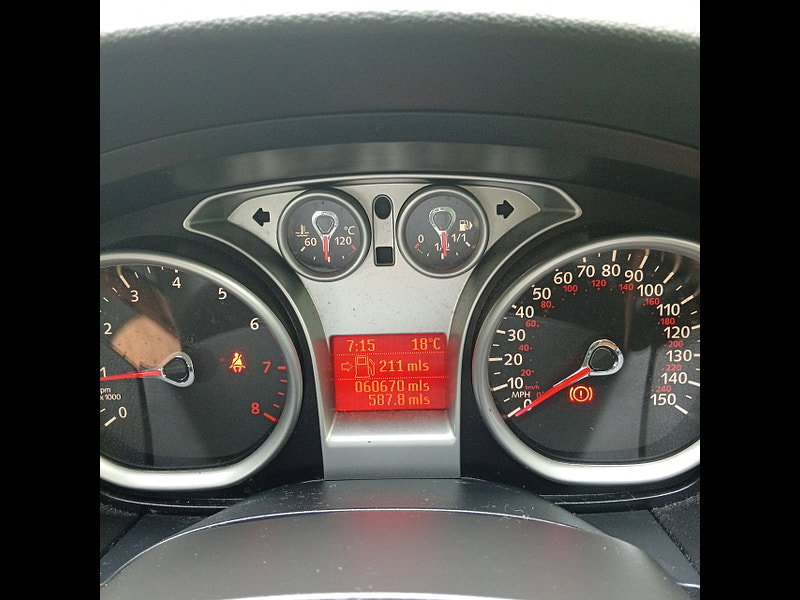 Ford Focus 1.6 Zetec S Hatchback 5dr Petrol Manual (157 g/km, 113 bhp)