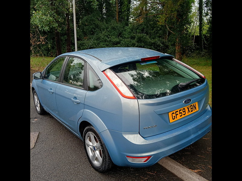 Ford Focus 1.6 Zetec S Hatchback 5dr Petrol Manual (157 g/km, 113 bhp)