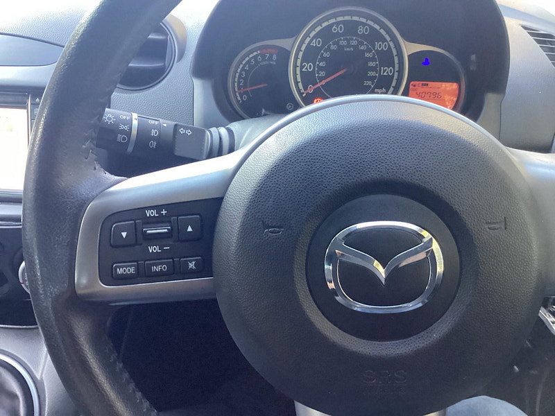 Mazda Mazda2 1.3 Venture Euro 5 5dr