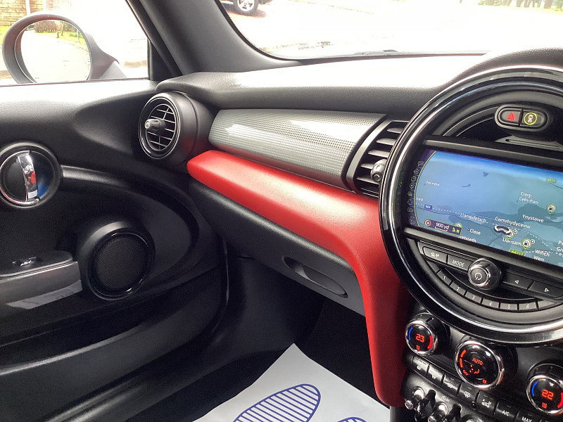MINI Hatch 1.5 Cooper Hatchback 3dr Petrol Manual Euro 6 (s/s) (136 ps)